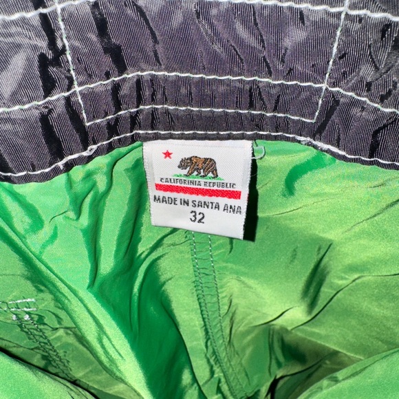 Birdwell 312 shorts. Made in USA. Size 32. - Picture 4 of 4